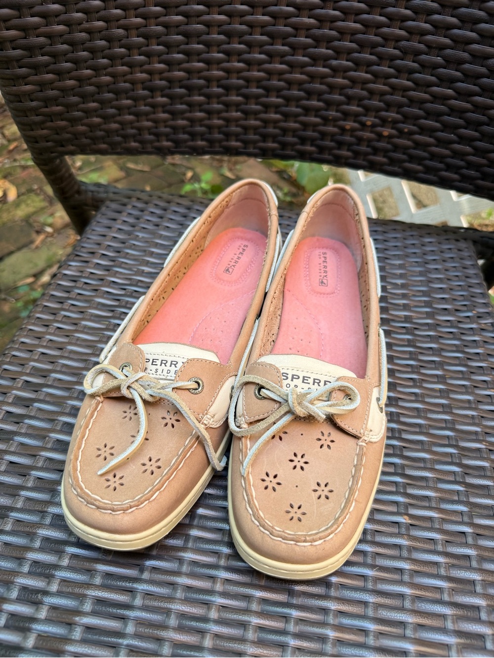Sperry Women's Tan Leather Boat Shoes with Pink Insole